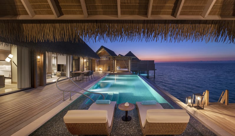 6. King Grand Overwater Villa_Pool at Dusk